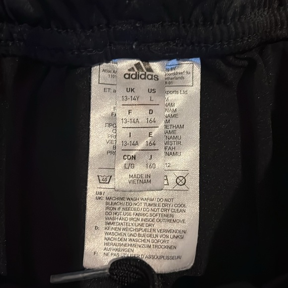 adidas Boys Shorts - Picture 3 of 5